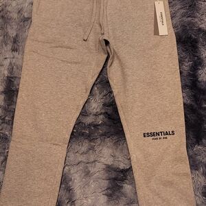 Essentials Fear of God Sweatpants – NEW with Tags